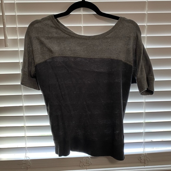 Grey Color Block Aeropostale Tee Shirt - Picture 3 of 4